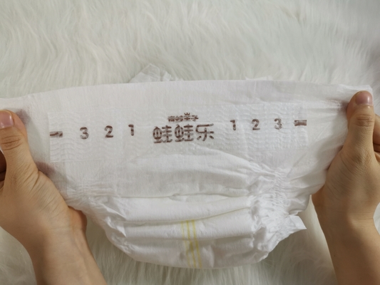친환경 일회용 아기 기저귀 3D 중국에서 누출