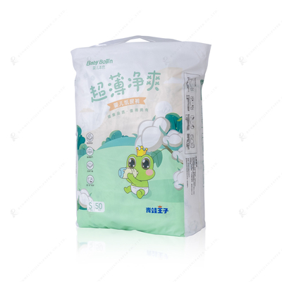 처분할 수 있는 아기 기저귀 S M L XL 크기 OEM는 아기 기저귀를 위로 당깁니다