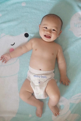 OEM 개인 라벨은 부드러운 일회용 아기 기저귀 기저귀를 말립니다