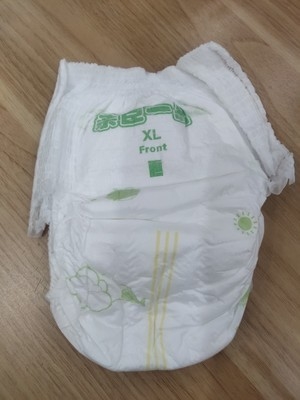 쉬운 웨어 아기는 풀업 바지 일회용 아기 기저귀에게 기저귀를 채웁니다